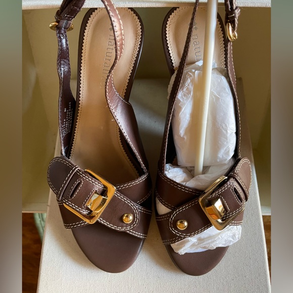Naturalizer NWOT Dark Brown Buckle Slingback Heels - Picture 8 of 8